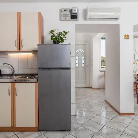 Apartment With Parking Space Punat, Krk - 15451 Punat