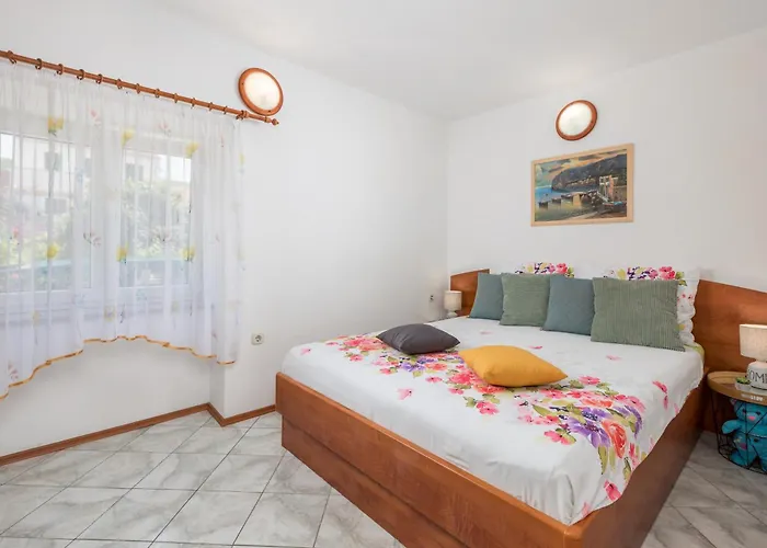 Apartament With Parking Space Punat, Krk - 15451